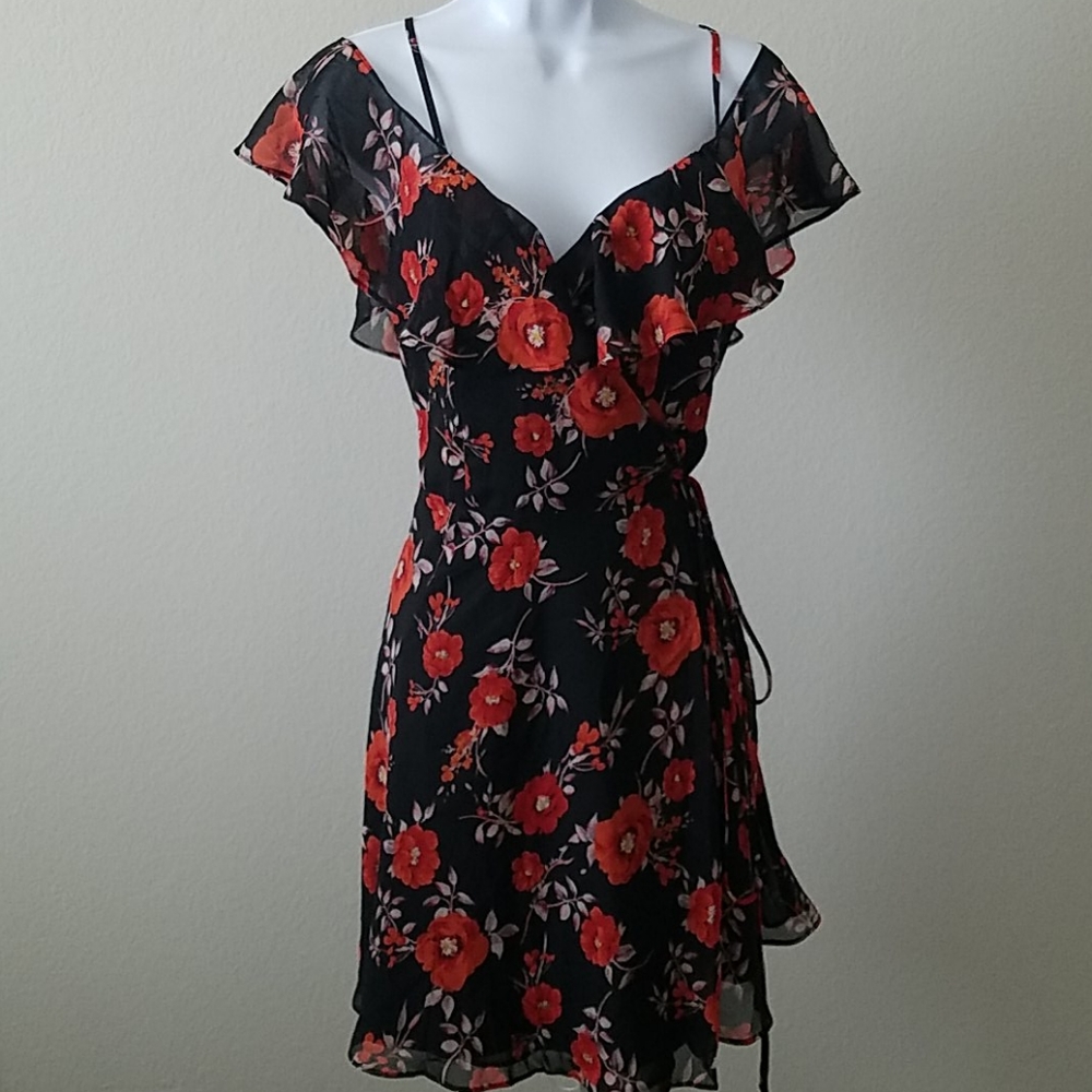 SOLD• Lulu's Devoted to Love Floral Small - Picture 3 of 8